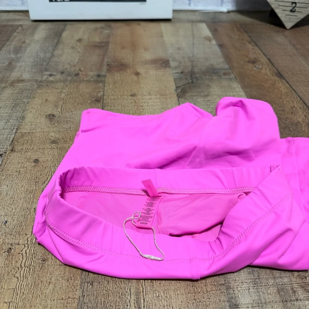 SKIMS Recycled Swim Mid Waist Short Limited Edition - Taffy size S